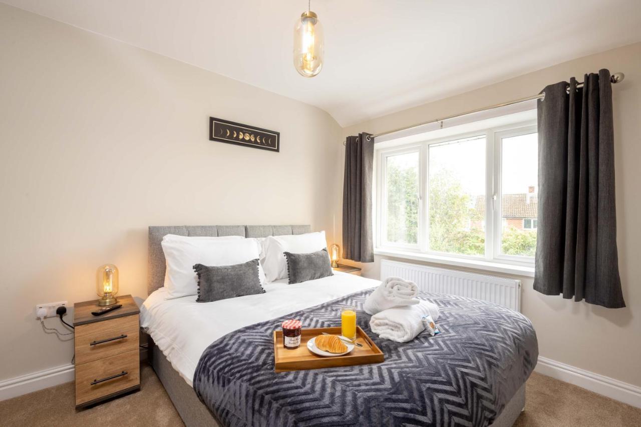 The Oaklands - Luxury Spacious 6-Bed, Near Solihull, Birmingham City, Jlr, Nec, Airport, Resorts World, Hs2 エクステリア 写真