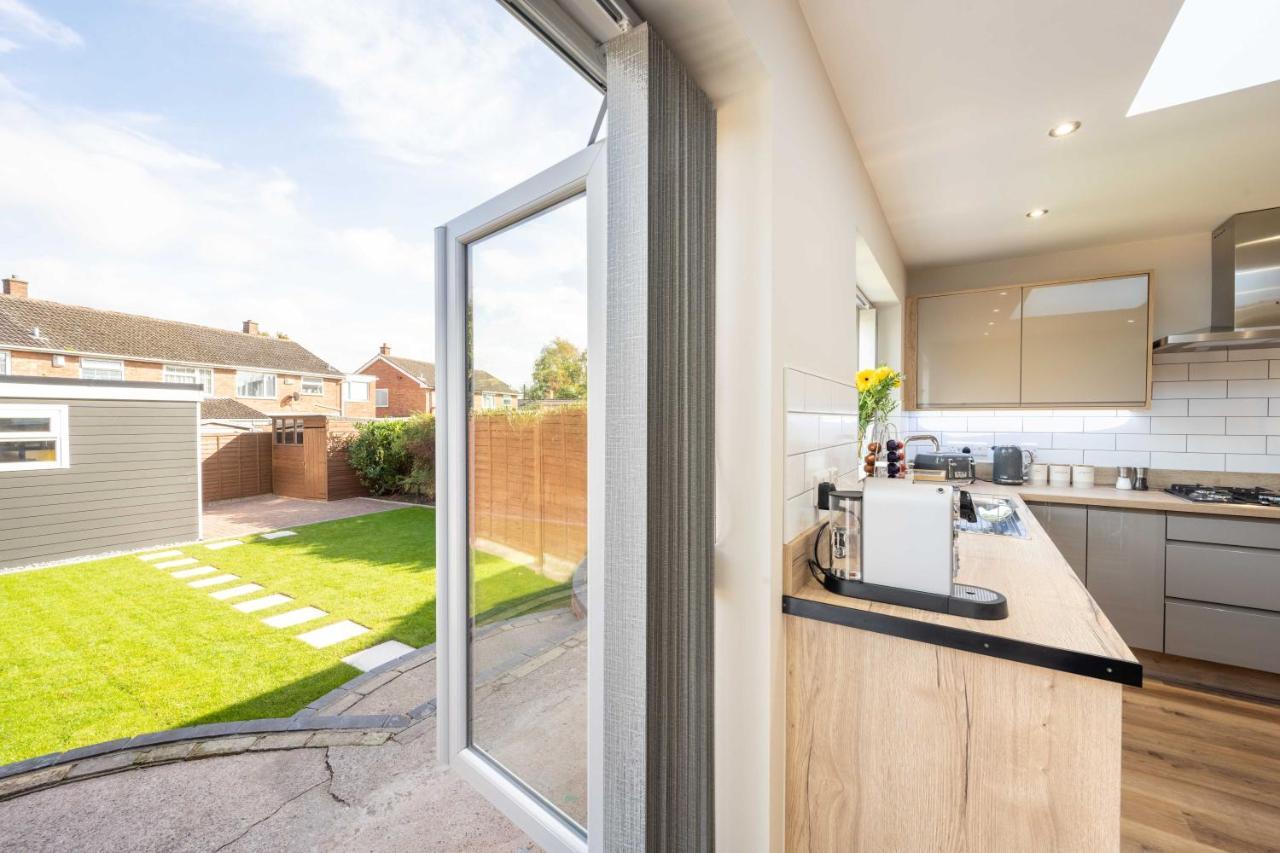 The Oaklands - Luxury Spacious 6-Bed, Near Solihull, Birmingham City, Jlr, Nec, Airport, Resorts World, Hs2 エクステリア 写真