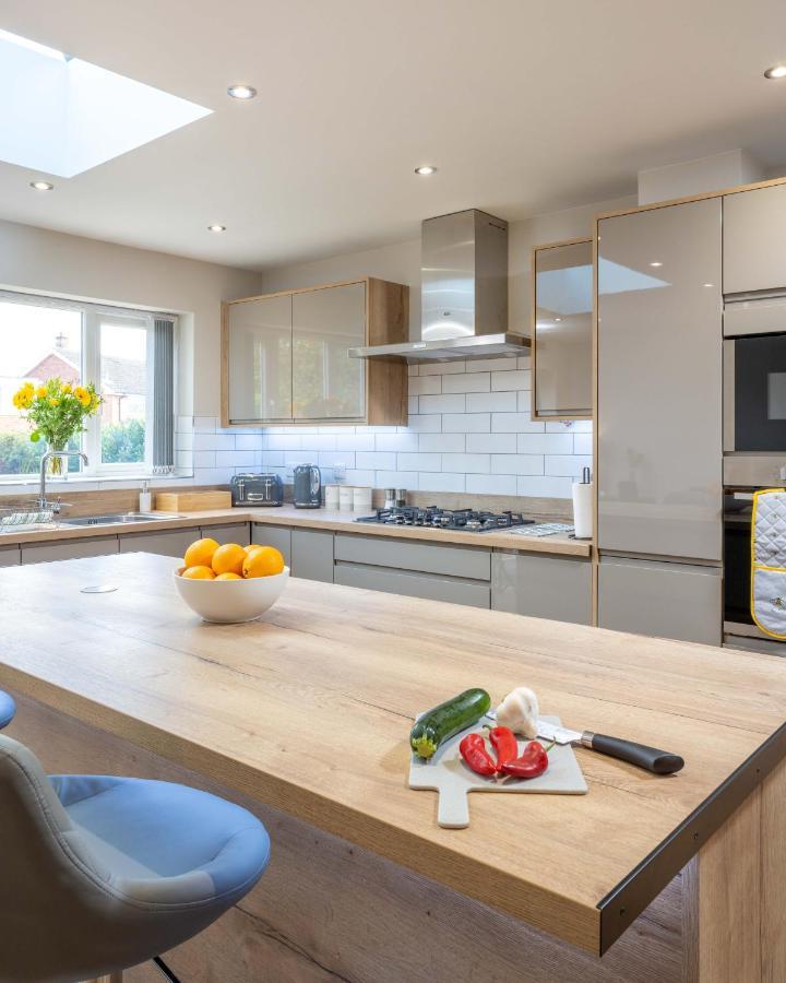 The Oaklands - Luxury Spacious 6-Bed, Near Solihull, Birmingham City, Jlr, Nec, Airport, Resorts World, Hs2 エクステリア 写真