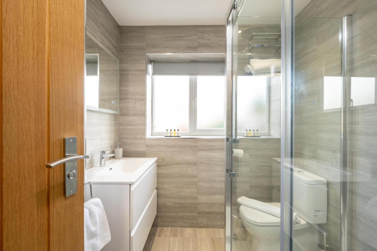 The Oaklands - Luxury Spacious 6-Bed, Near Solihull, Birmingham City, Jlr, Nec, Airport, Resorts World, Hs2 エクステリア 写真