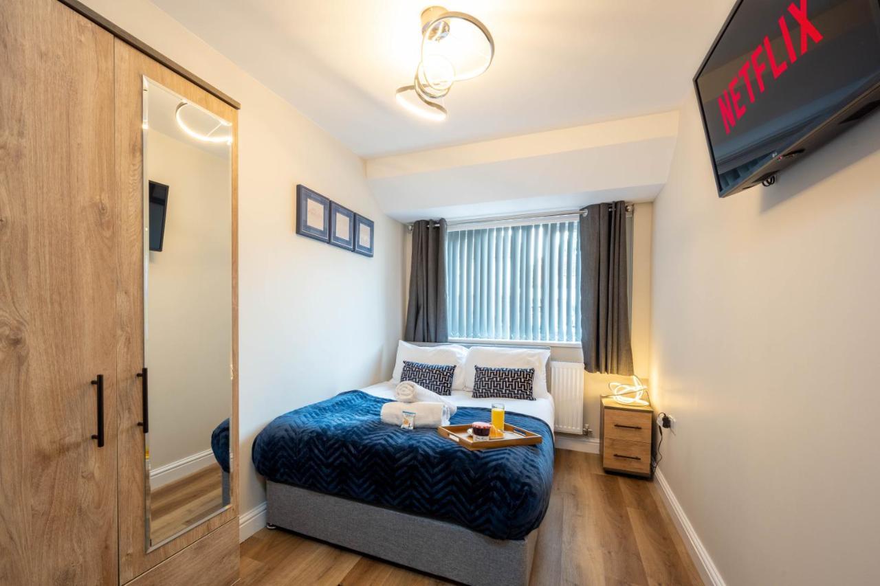 The Oaklands - Luxury Spacious 6-Bed, Near Solihull, Birmingham City, Jlr, Nec, Airport, Resorts World, Hs2 エクステリア 写真