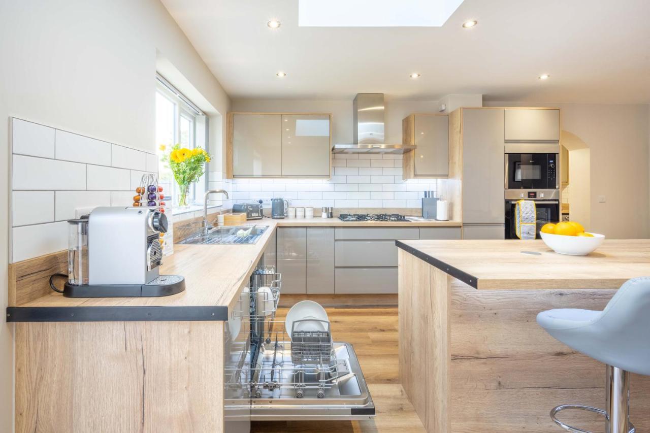 The Oaklands - Luxury Spacious 6-Bed, Near Solihull, Birmingham City, Jlr, Nec, Airport, Resorts World, Hs2 エクステリア 写真