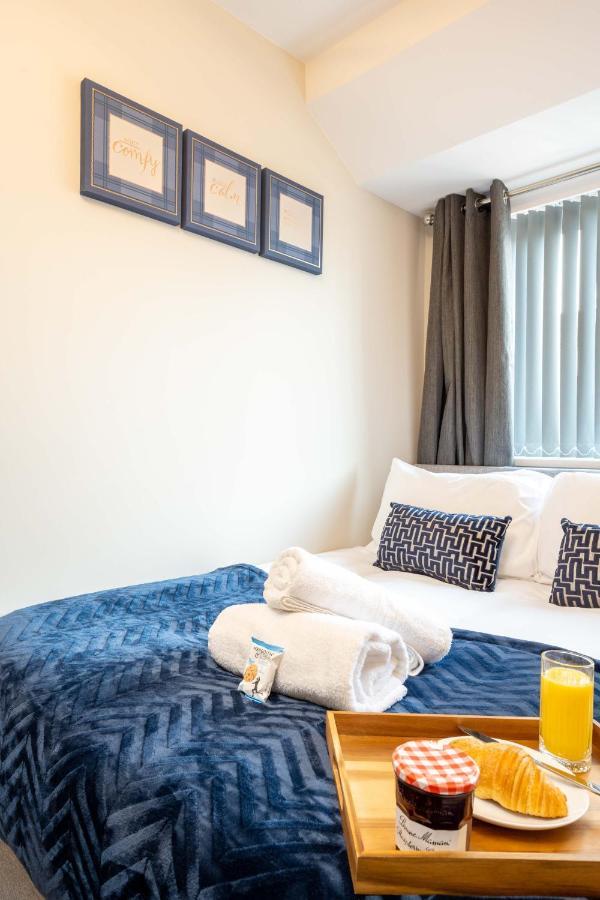 The Oaklands - Luxury Spacious 6-Bed, Near Solihull, Birmingham City, Jlr, Nec, Airport, Resorts World, Hs2 エクステリア 写真